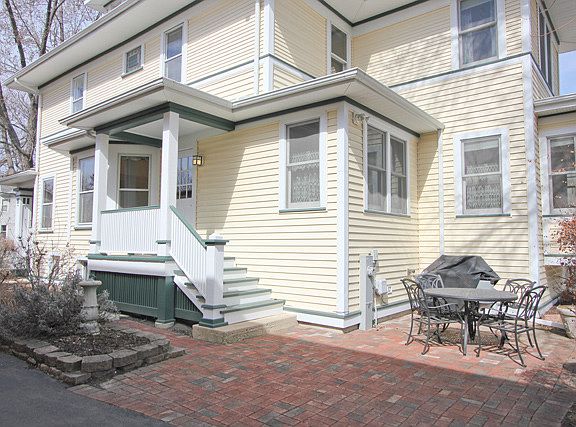 2nd image of 543 Ashland Ave