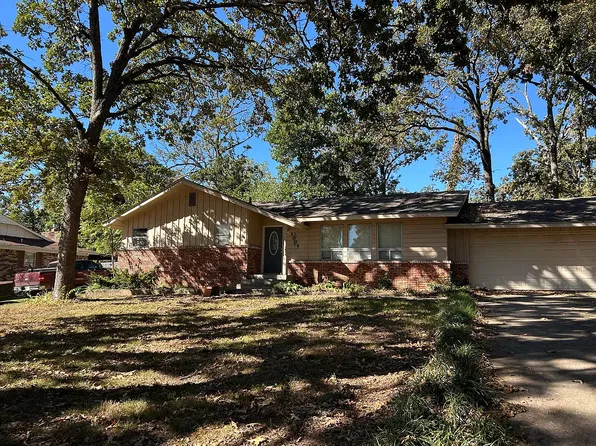 1005 Mike Ave, Tahlequah, OK 74464