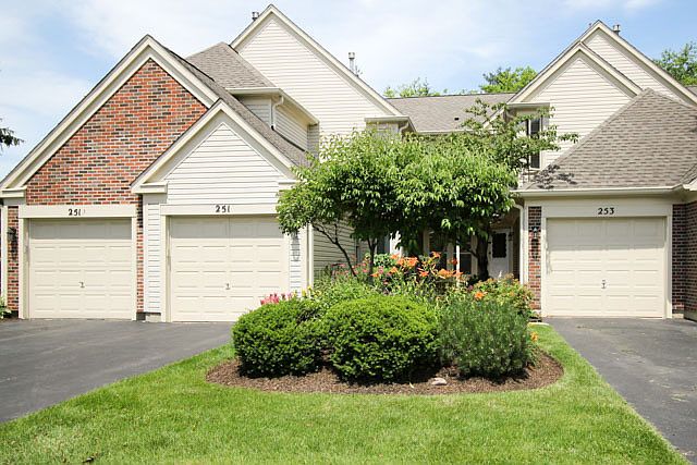 1st image of 253 University Ln #3