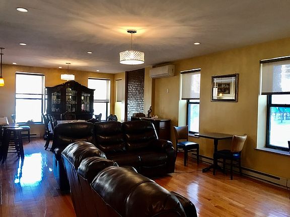 3rd image of 400 E 78th St APT 1
