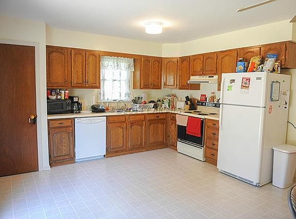 3rd image of 202 S Camden Ave