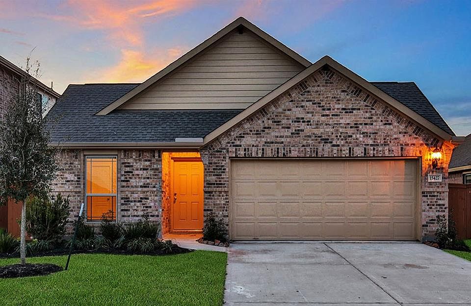1st image of 15427 Aberdeen Wood Dr