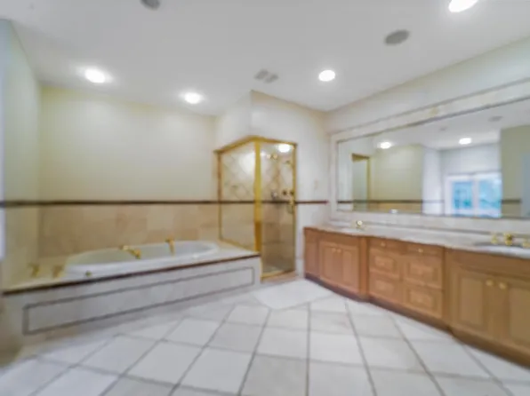 1 Euclid Road image 27 of 50