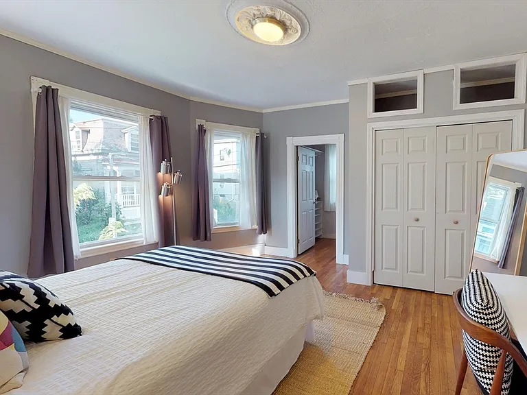 15 Draper St #2 — Photo 4
