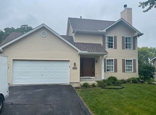 109 Columbia St NW, Poplar Grove, IL 61065