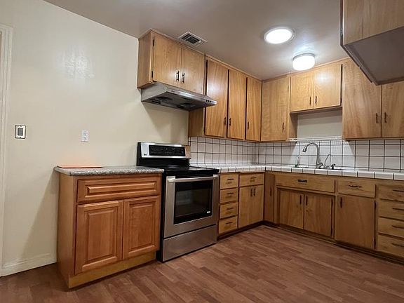 2nd image of 5631 Sampson Blvd
