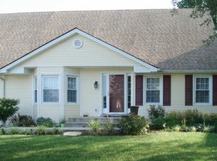 1137 Parklawn Dr, Lexington, KY 40517