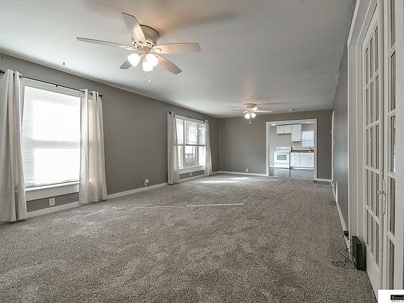 3rd image of 401 N 7th St