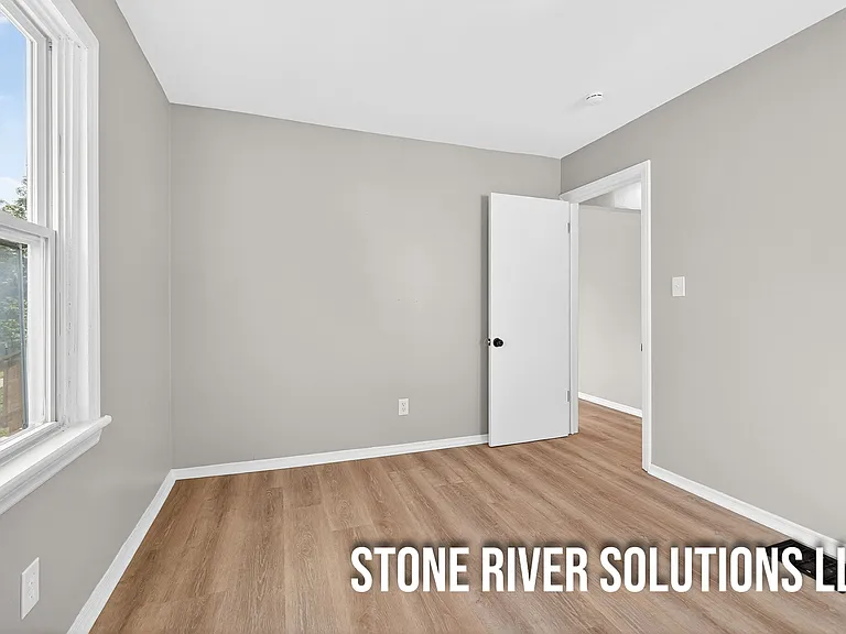 1437 E 19th Ave — Photo 16