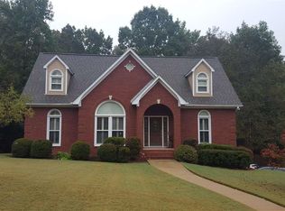 207 English Walnut Dr, Trussville, AL 35173