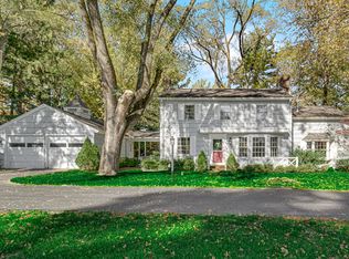 390 E Oak Hill Rd, Porter, IN 46304