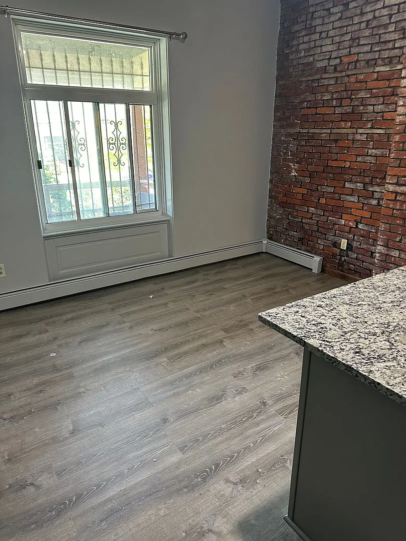435 s pacfic — Photo 3
