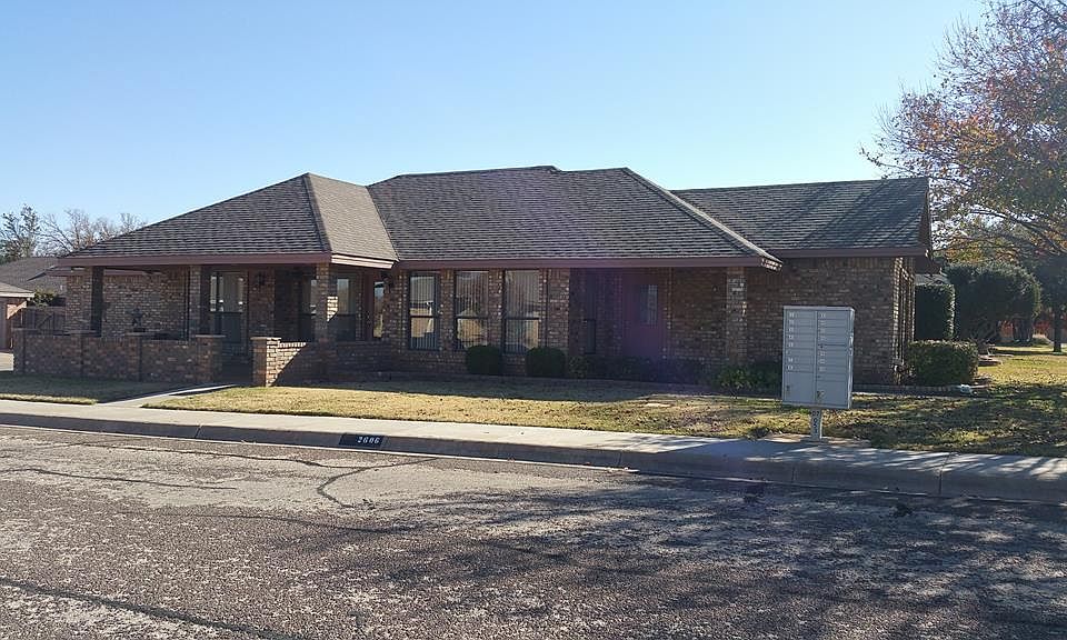 1st image of 2606 Hoya Dr