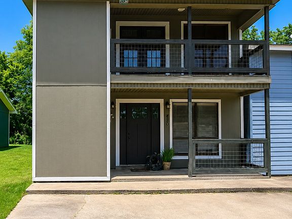 2nd image of 41 Harbour Row Dr