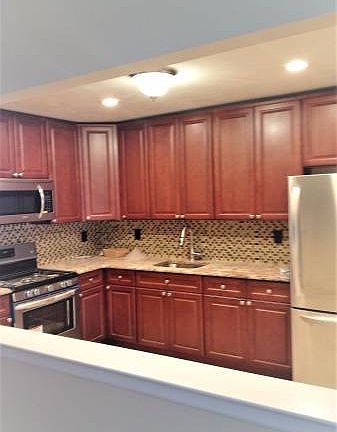 4th image of 2737 Cropsey Ave