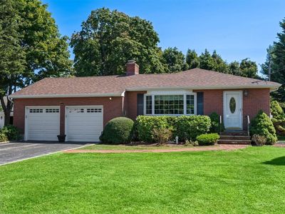 15 Hewitt Drive, Northport, NY, 11768