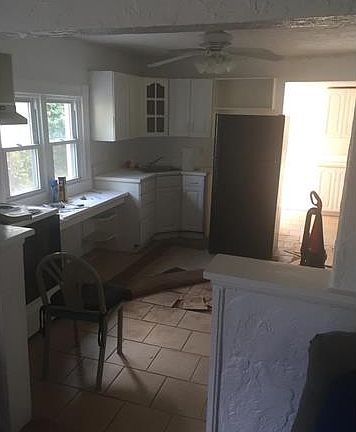 3rd image of 9128 Arline Ave