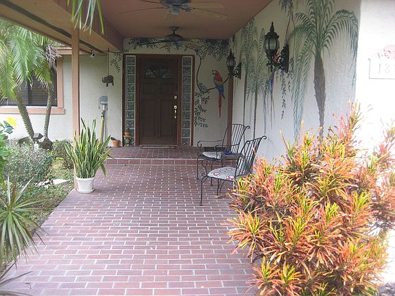 4th image of 1817 Crownwood Dr