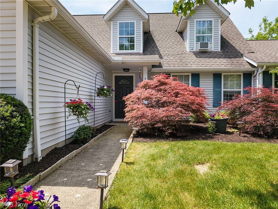 1st image of 3894 Dartford Ln