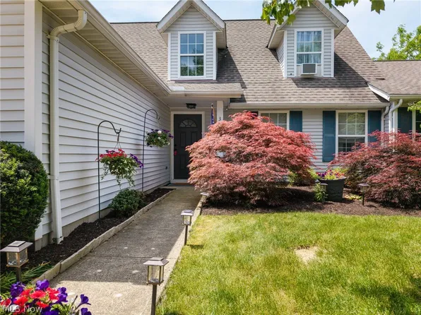 3894 Dartford Ln, Medina, OH 44256