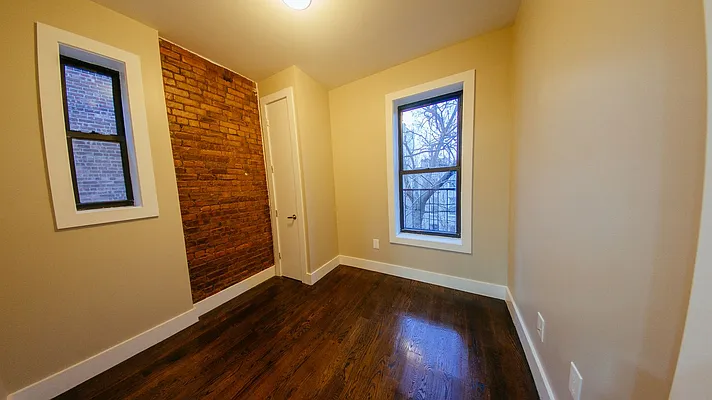 Rented by Miron Realty Group | media 48