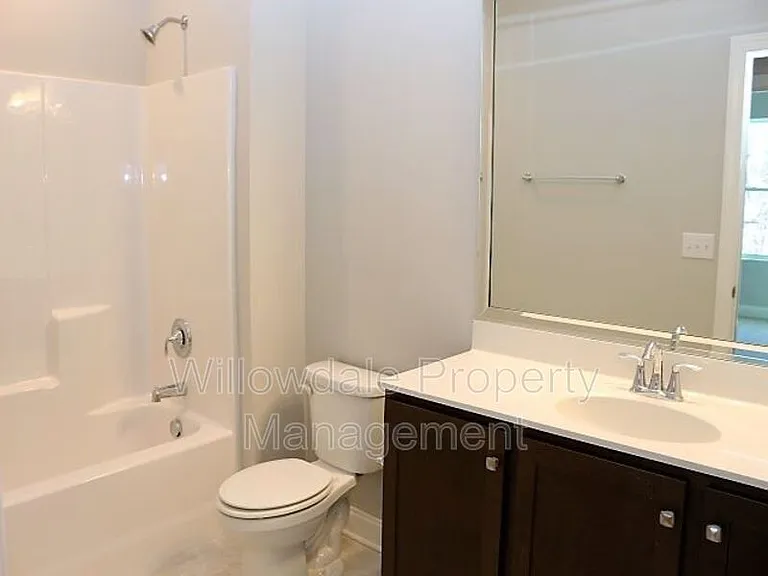 904 Laurel Gate Dr — Photo 26
