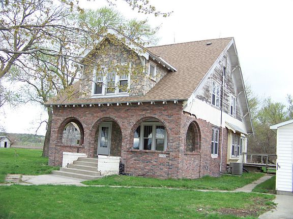 5th image of 3152 Memphis Ln