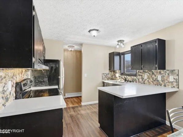 1450 Northview Dr Unit J6, Anchorage, AK 99504