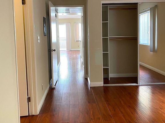 4th image of 701 S Kingsley Dr APT 101