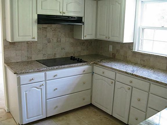 4th image of 830 Northlake Dr