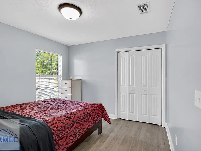 182 Grandview Dr — Photo 24
