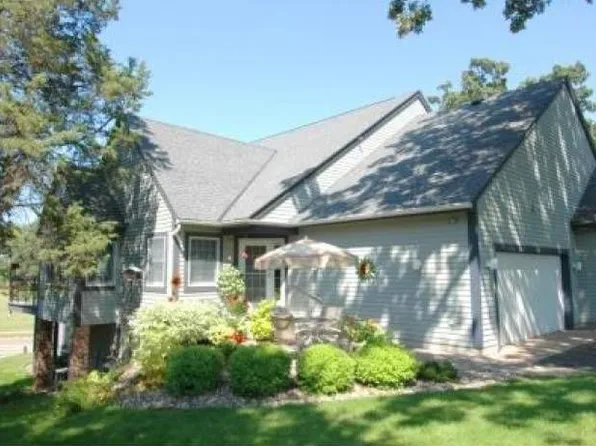 632 Hickory Rd, Hudson, WI 54016