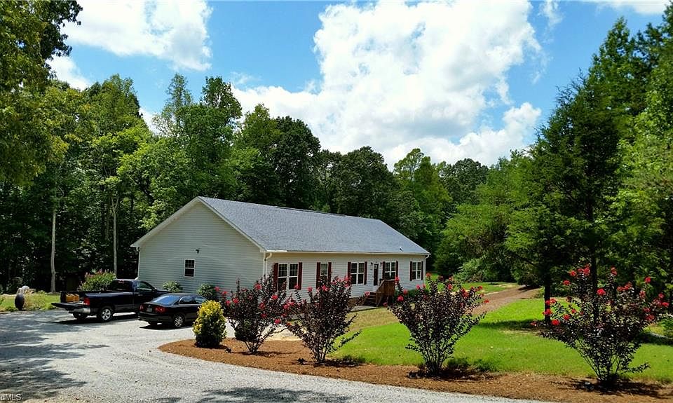 2nd image of 545 Ivy Yokeley Rd