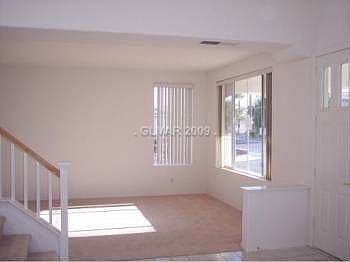 5th image of 8791 Quintane Ave