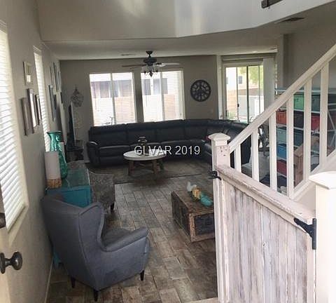 4th image of 9408 Jewel Lake Ave