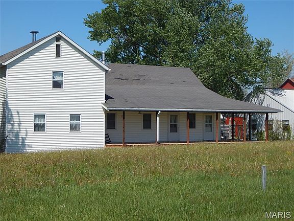 3rd image of 11116 Pike 466