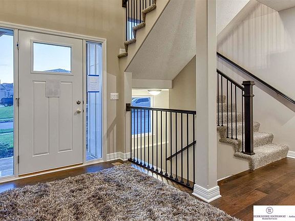 5th image of 4401 N 189th St