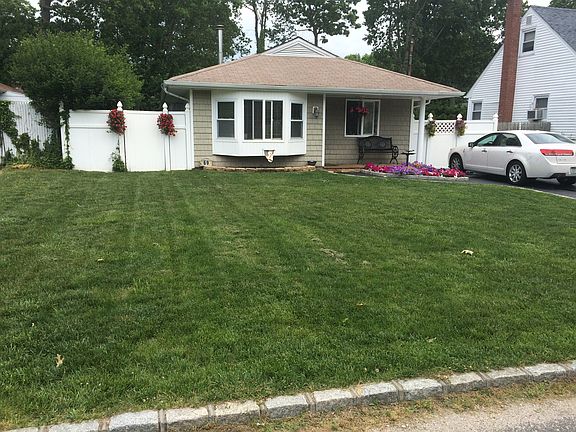 3rd image of 69 Pennwood Dr