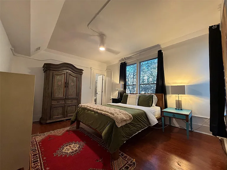 402 Hyde Park Blvd #1 — Photo 16
