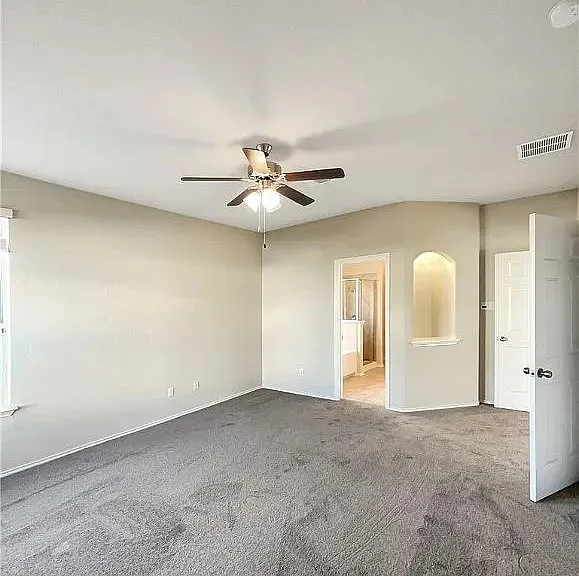 6324 Ambrose Cir — Photo 4