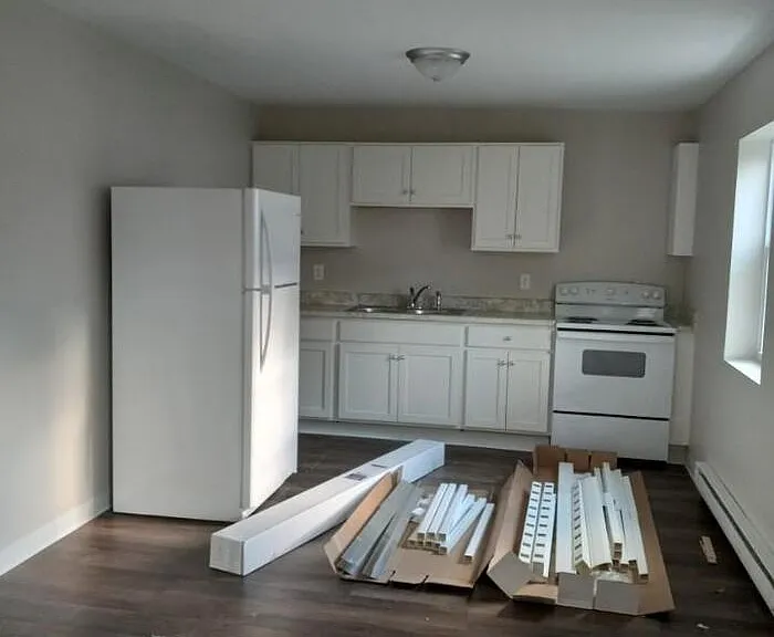 2401 Charles St #13 — Photo 5