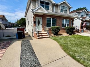 200 Llewellyn Pl, Staten Island, NY 10310