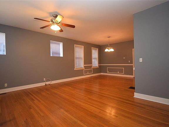 3rd image of 1320 McCausland Ave