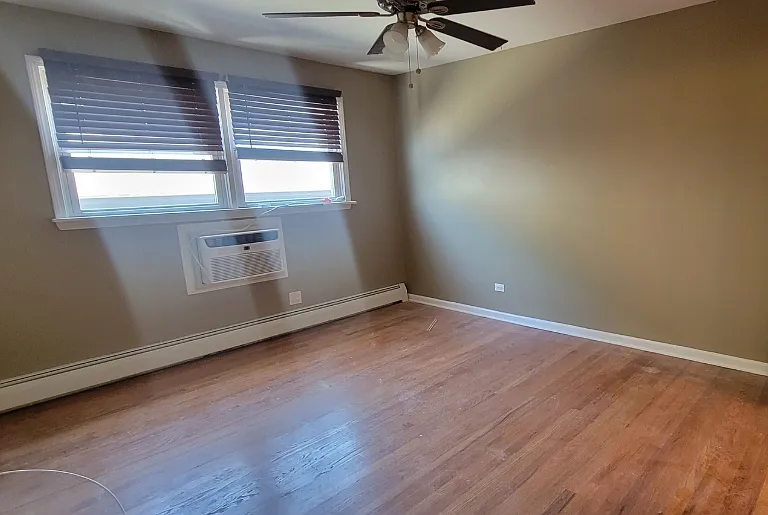 6105 N Wolcott Ave #301 — Photo 6