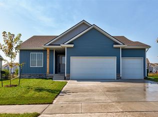 1607 Timber Ridge Dr, Norwalk, IA 50211