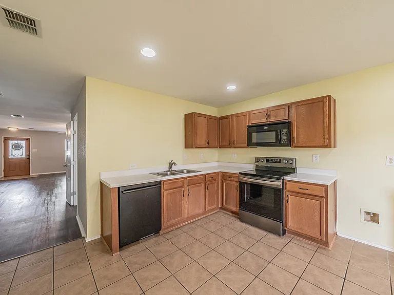 208 Weber River Trl — Photo 7