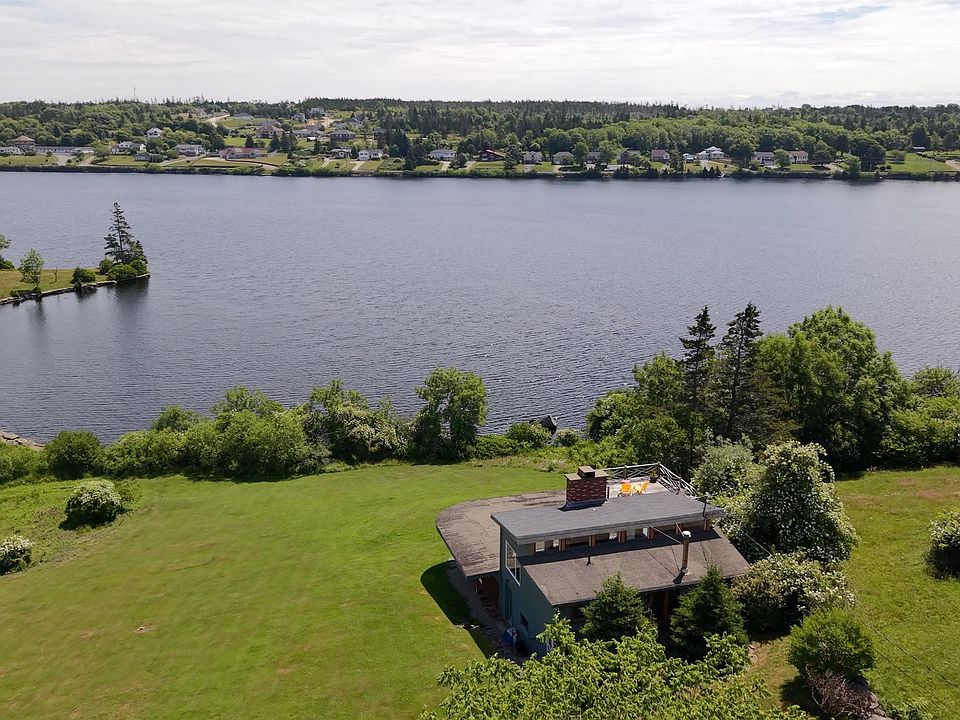 1st image of 845 Lakeside Rd