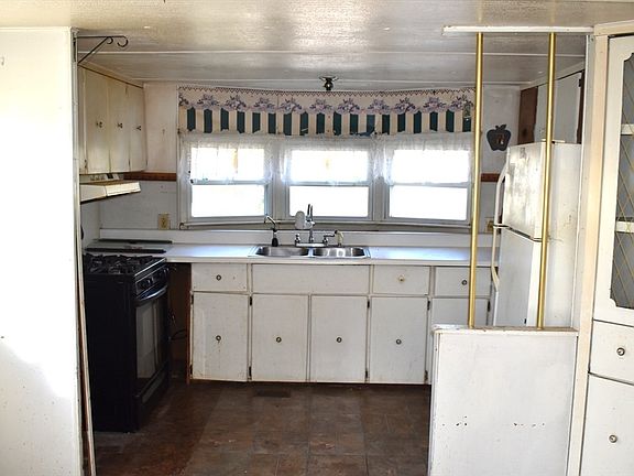5th image of 73 Kimberly Ct