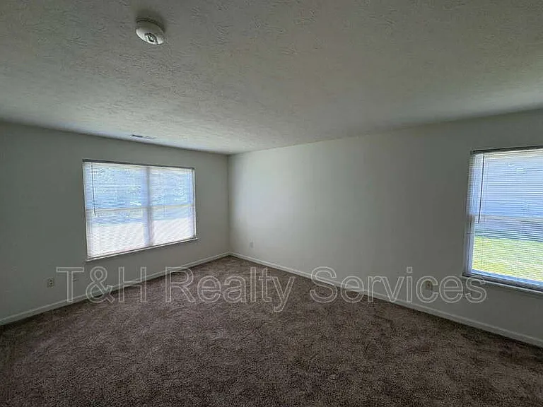2751 Winding Creek Ln — Photo 10
