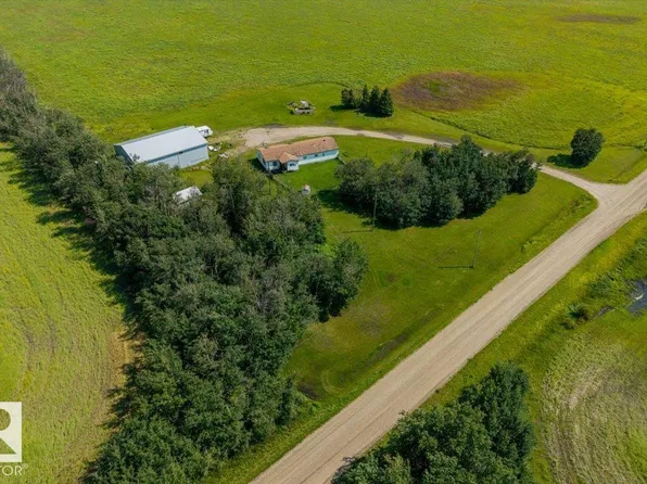54115 Range Road 270, Sturgeon County, AB T8T 1G5